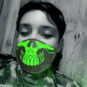 Meet your Posher, Blake